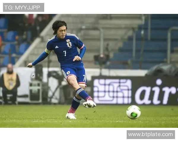 十八岁时最帅的足球球星盘点：青春与才华并存的璀璨时刻