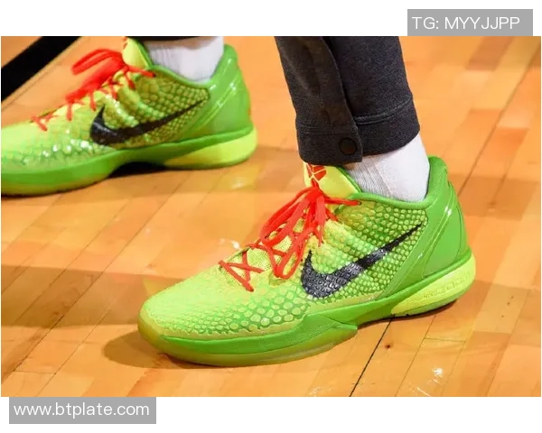 穿李宁足球鞋的球星有哪些值得关注的名字与他们的精彩表现